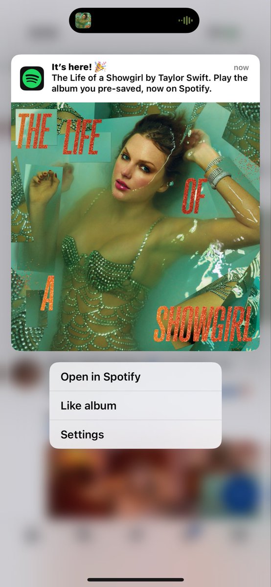 luce1710's tweet photo. #TSTheLifeofaShowgirl TORNATA SU X SOLO PER COMMENTARE TS12 https://t.co/3amYZdgFgc