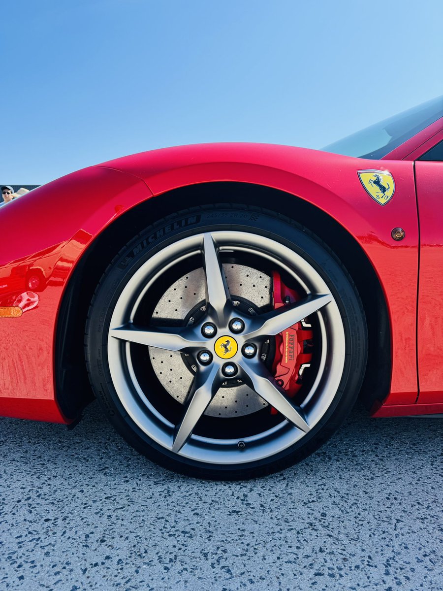 PUSHPAKBHOIR's tweet photo. @Ferrari ❤️ https://t.co/gRihkjoXkE