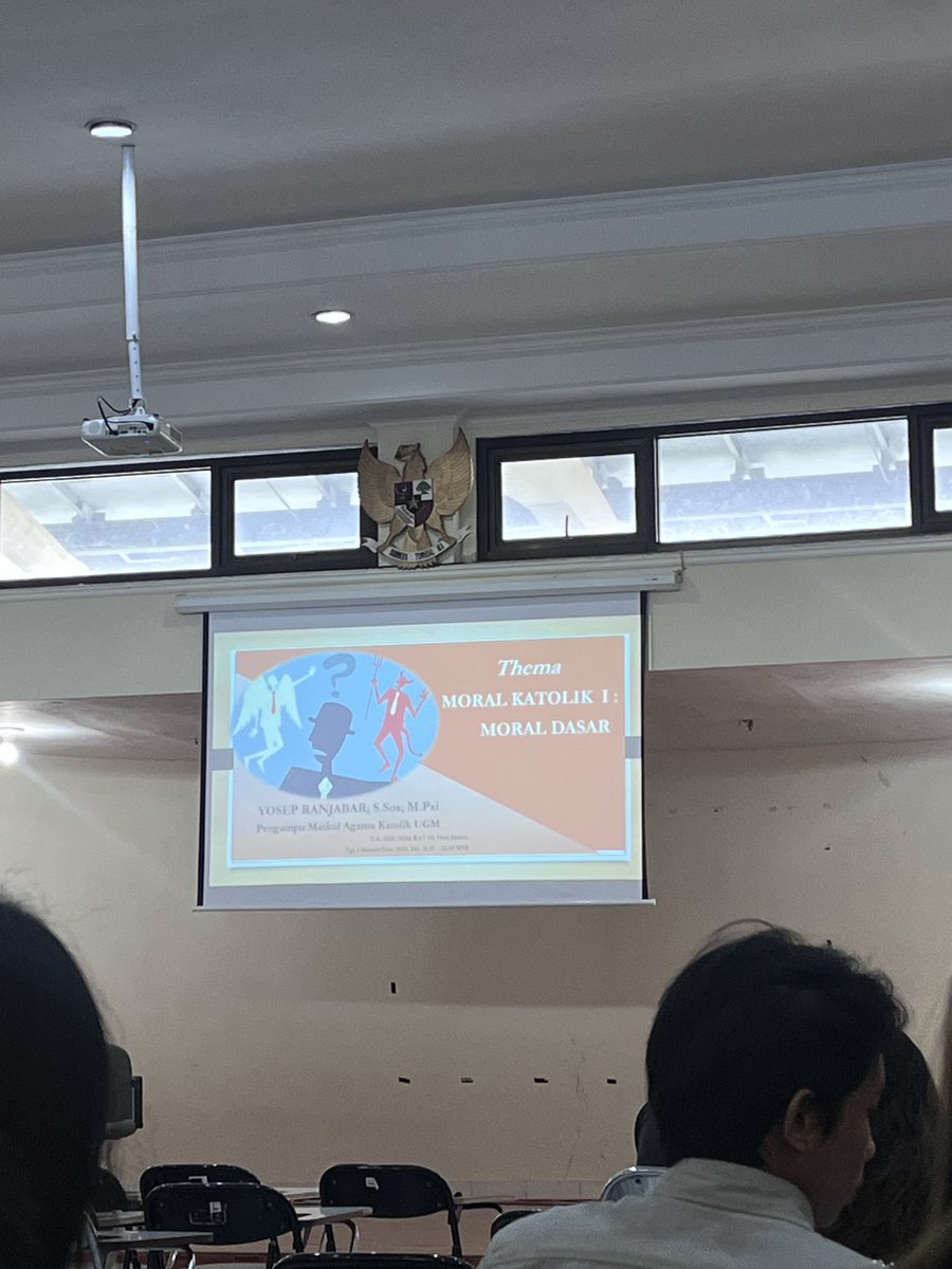 biesmainhere's tweet photo. abis kelas PAI lanjut kelas PAK https://t.co/Vn48qPpWai