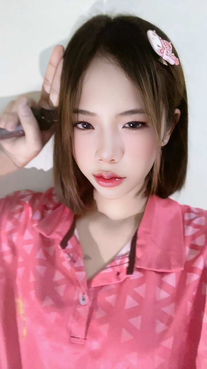 dz_nt2's tweet photo. รำคาญอีพวกเฒ่าหัวงูอย่าทักมากูไว้ดูข่าว https://t.co/Ivl6oFT5ZO