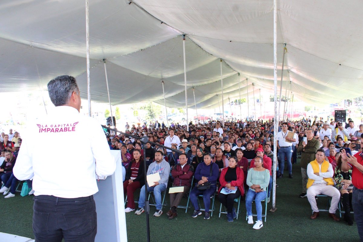 💧☀️Acompañé al Pte <a href="/pepechedrauimx/">Pepe Chedraui 🇲🇽</a> en la entrega de equipamiento sustentable 🌱.
Estos apoyos calentadores solares, paneles solares, tinacos y captadores de agua, significan ahorro, bienestar y un futuro más limpio para las familias en Juntas Auxiliares. 💚✨ #LacapitalImparable