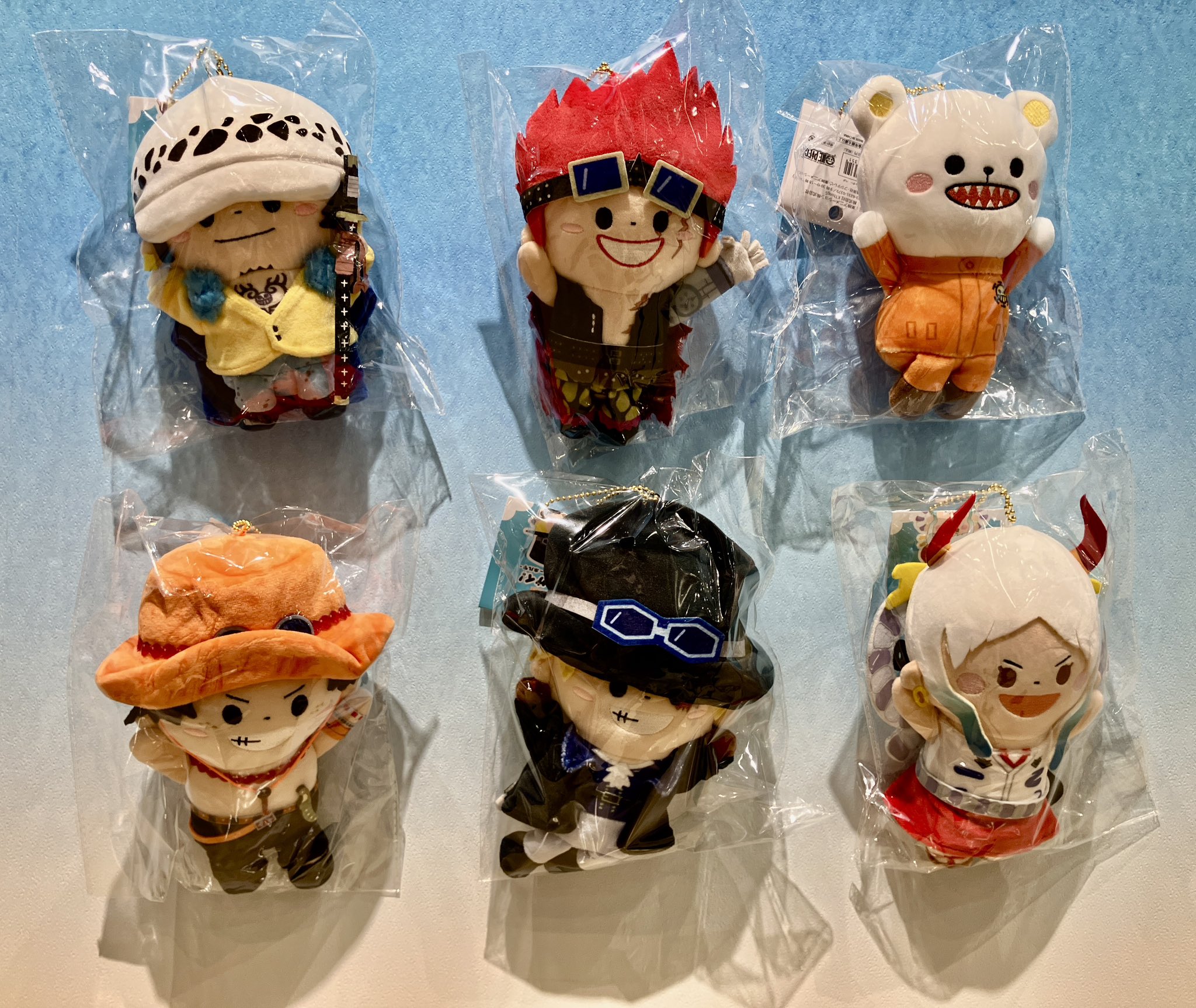ワンピースONE PIECE ゆるっとぬいぐるみ　マスコットキーホルダーセット ワンピース】YURUTTO ONE PIECE ぬいぐるみ ゾロ: ぬいぐるみ