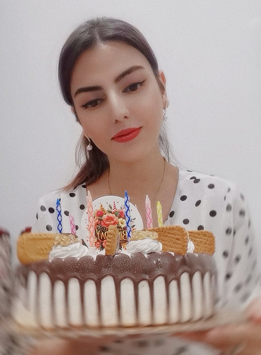 Faezeh | Painter (@faezehrahimi15) on Twitter photo GM & Happy Birthday to Me🎈🎂
Thank you for all of your support and kindness, love you all ♥️🍁 GM & Happy Birthday to Me🎈🎂
Thank you for all of your support and kindness, love you all ♥️🍁