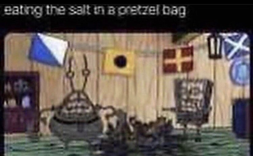 Multitudes Container tweet media