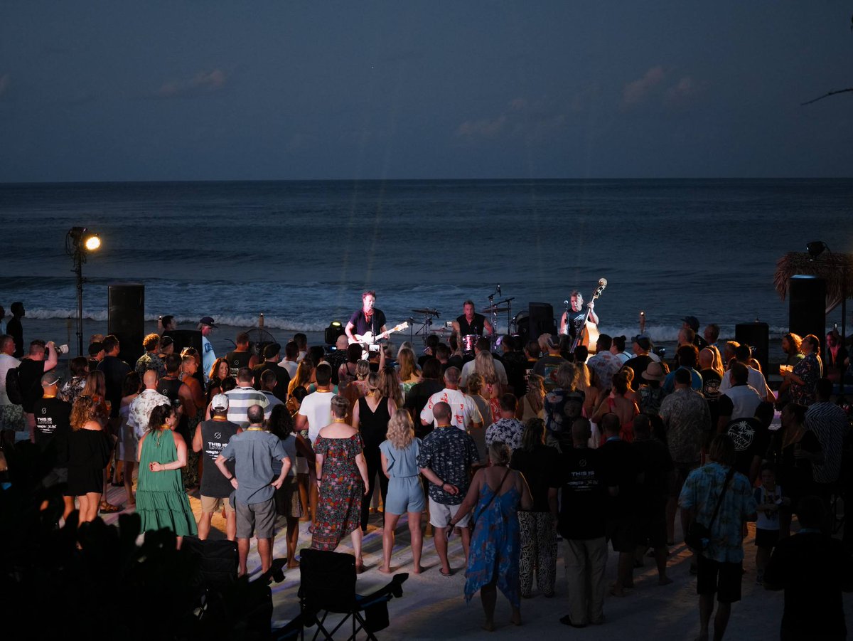 I'm heading north next week for a keynote address at the Australian Land Conservation Alliance Conference, Gimuy/Cairns. With climate chaos putting healthy landscapes under the pump, this is an important gathering. May bold ideas + practical action rule!  alcaconference.org.au