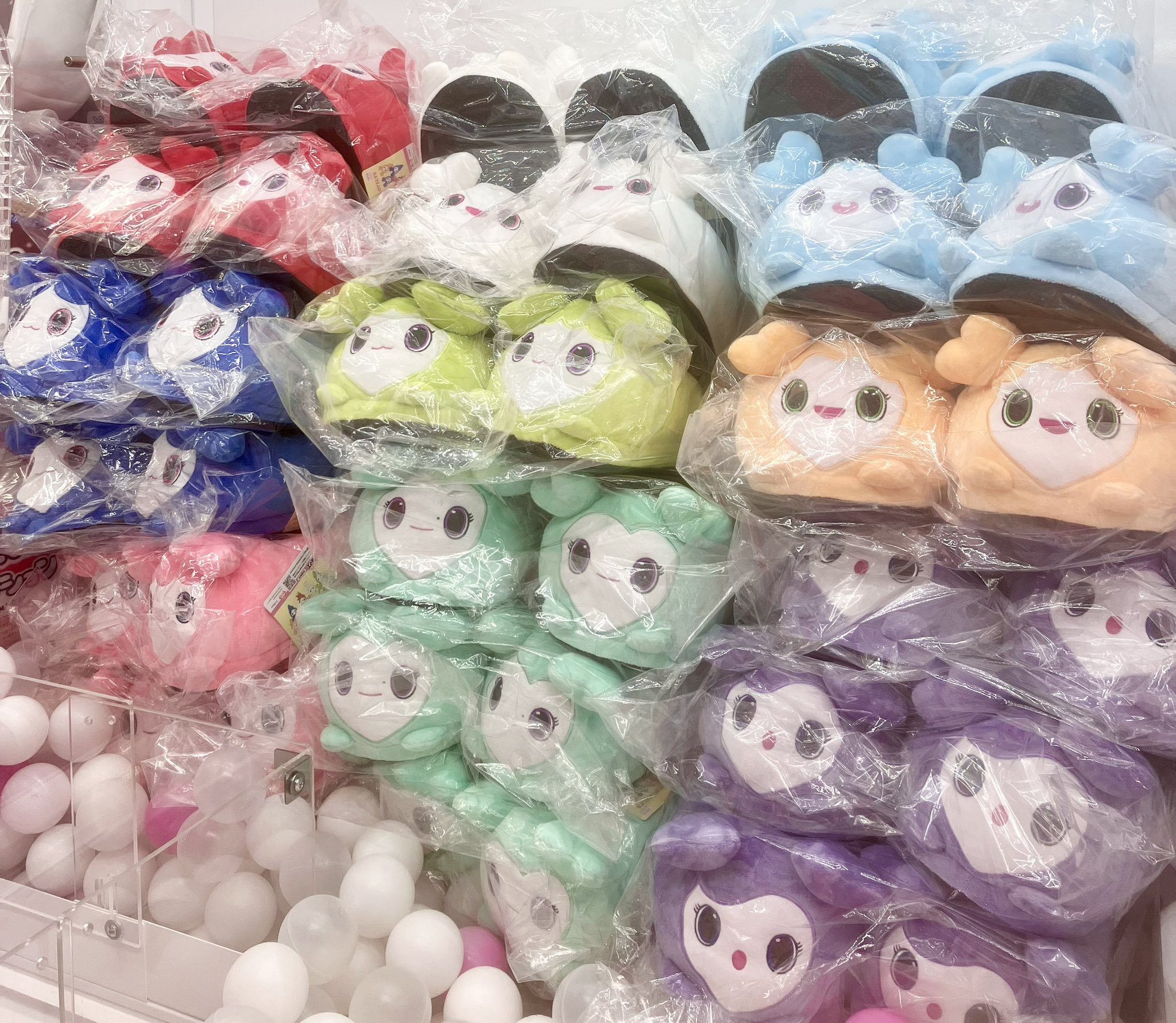 TWICE LOVERYS GIGOスリッパ&シリコンミニウォレットセット TWICE