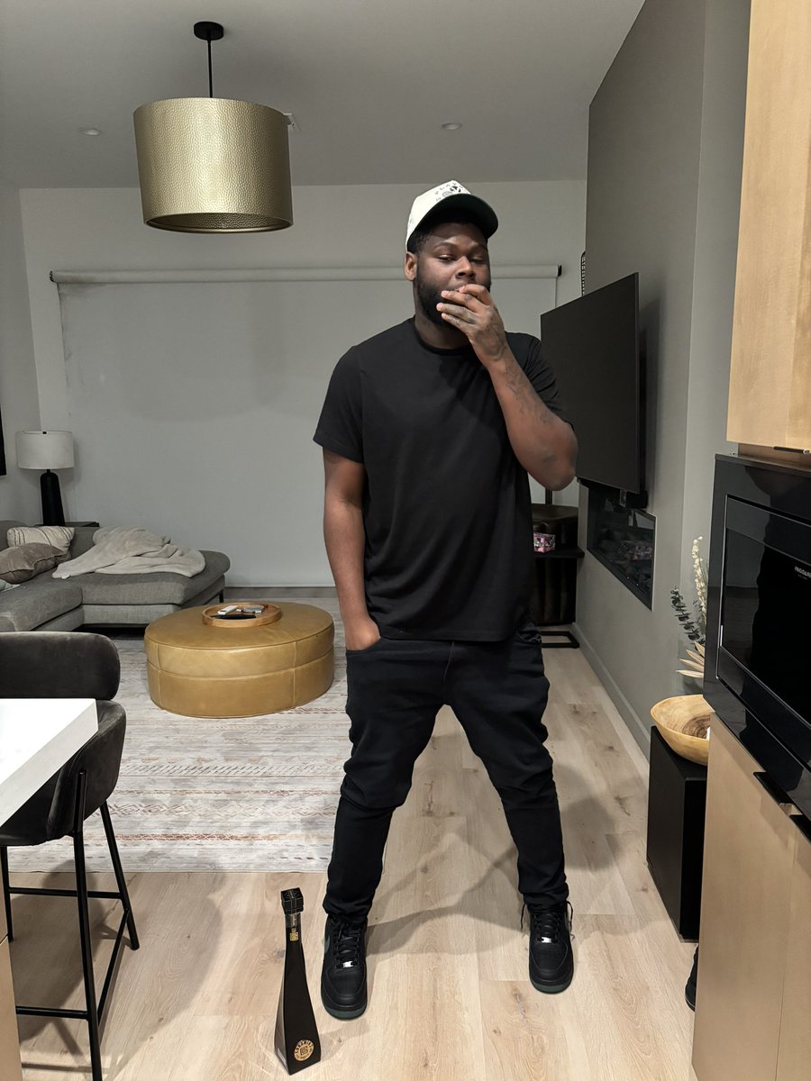 BackendPezzy's tweet image. ⚫️◼️🔪