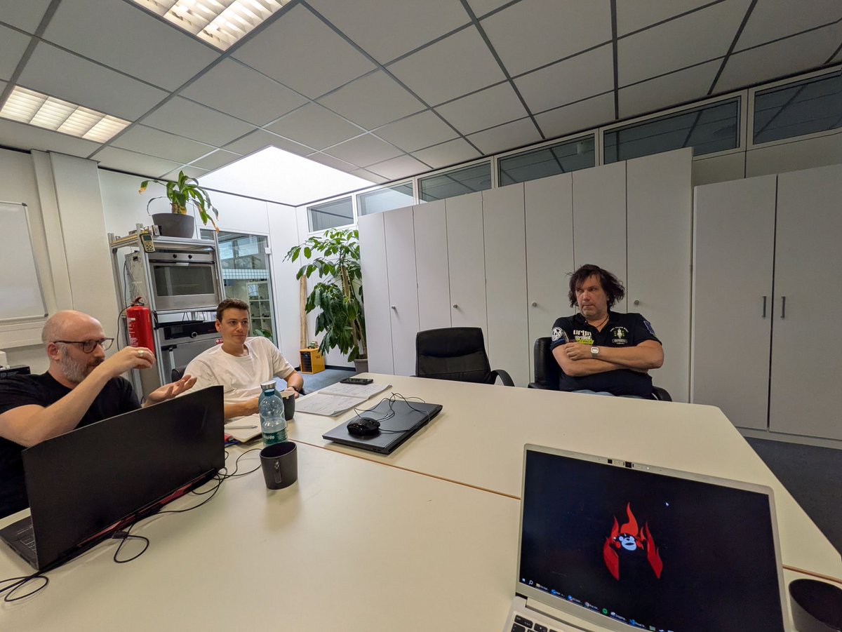 At the end of the secondment of Prof. Leonardo Brizi and his PhD student Carlo Golini (University of Bologna) under the NMR-Improv project, we held a scientific seminar at Resonance Systems to discuss the results and future research directions.

#nmr