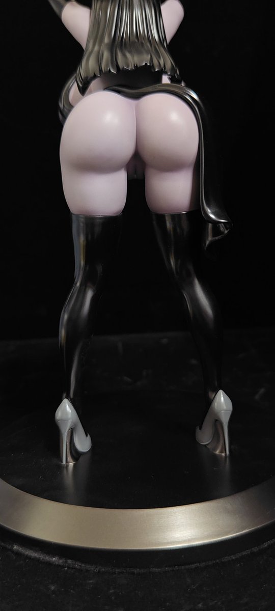 This is an original character from  <a href="/OblivionFall_D/">OblivionFall</a> We have added some elements that customers like to create customized models. If you want to make your own model, please contact us.