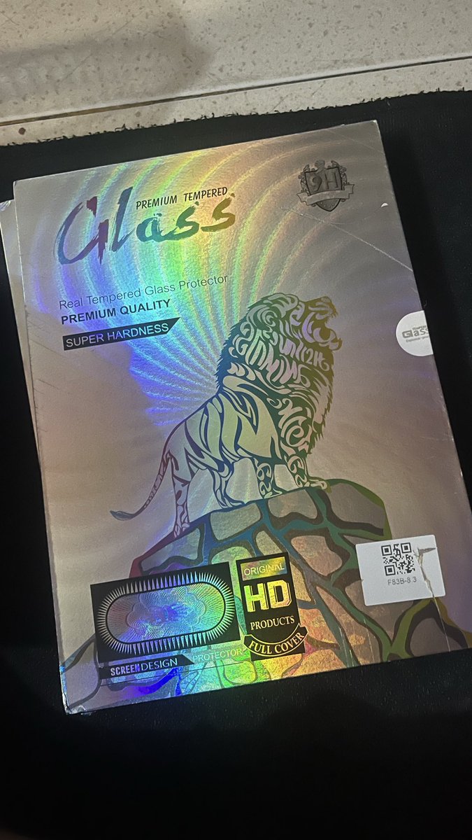 wts tempered glass ipad mini 6/7 NEWWWW, ini premium banget yaaa, aku belinya kelebihan huhu yukk beli😞🥹 bisa oyennn