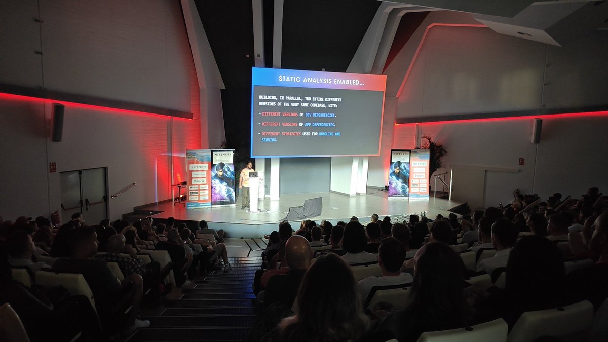 Aymen_Ben_Amor's tweet image. Here we go for @ReactAlicante with @ythecombinator 🎉😊