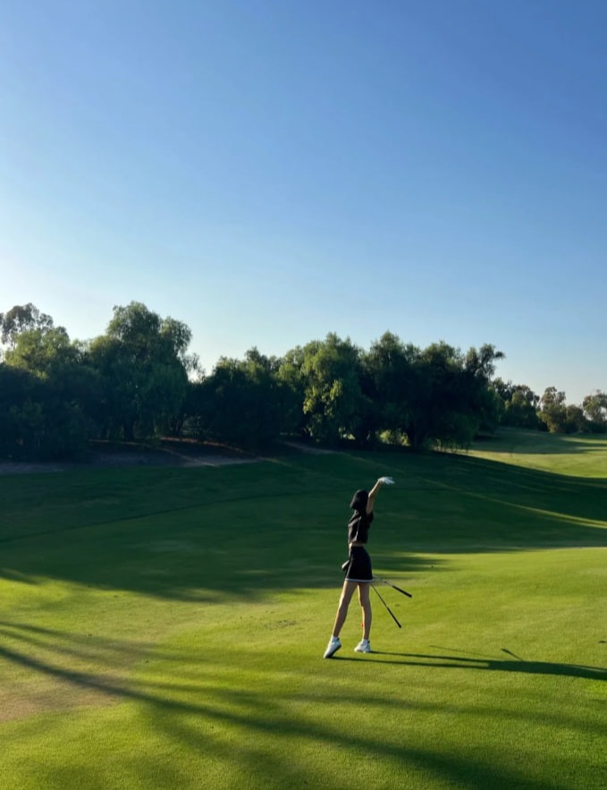 Shirley190124's tweet image. //
Chasing the sun, chasing the game ☀️⛳️
#GolfVibes #OnTheCourse