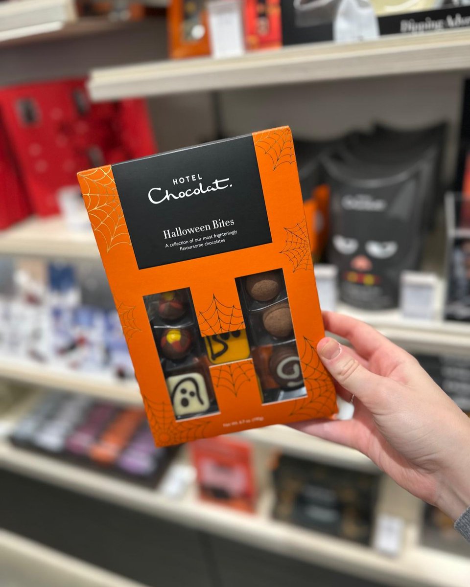 County Mall Crawley tweet media