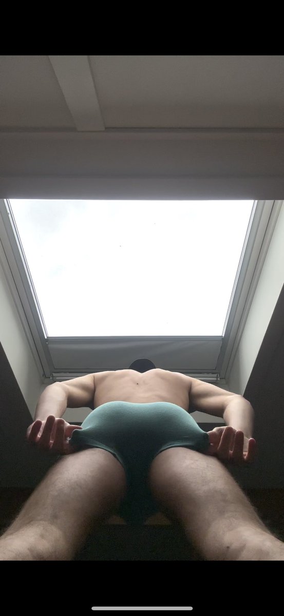 FitstudentNL tweet media