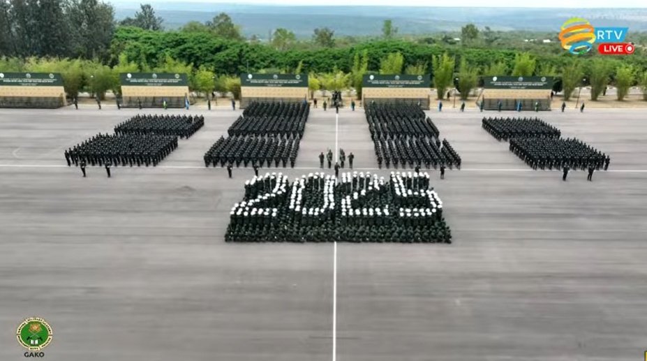 FilsDeBoncoeur's tweet photo. Aka kantu nyamara karasa neza 

From 2000-2025 imyaka ibaye 25 ishuli rikuru rya Gisirikare rya Gako ritanga amasomo.

#CadetOfficerGraduation 
#RwandaWorks https://t.co/AaFDIPVAN7