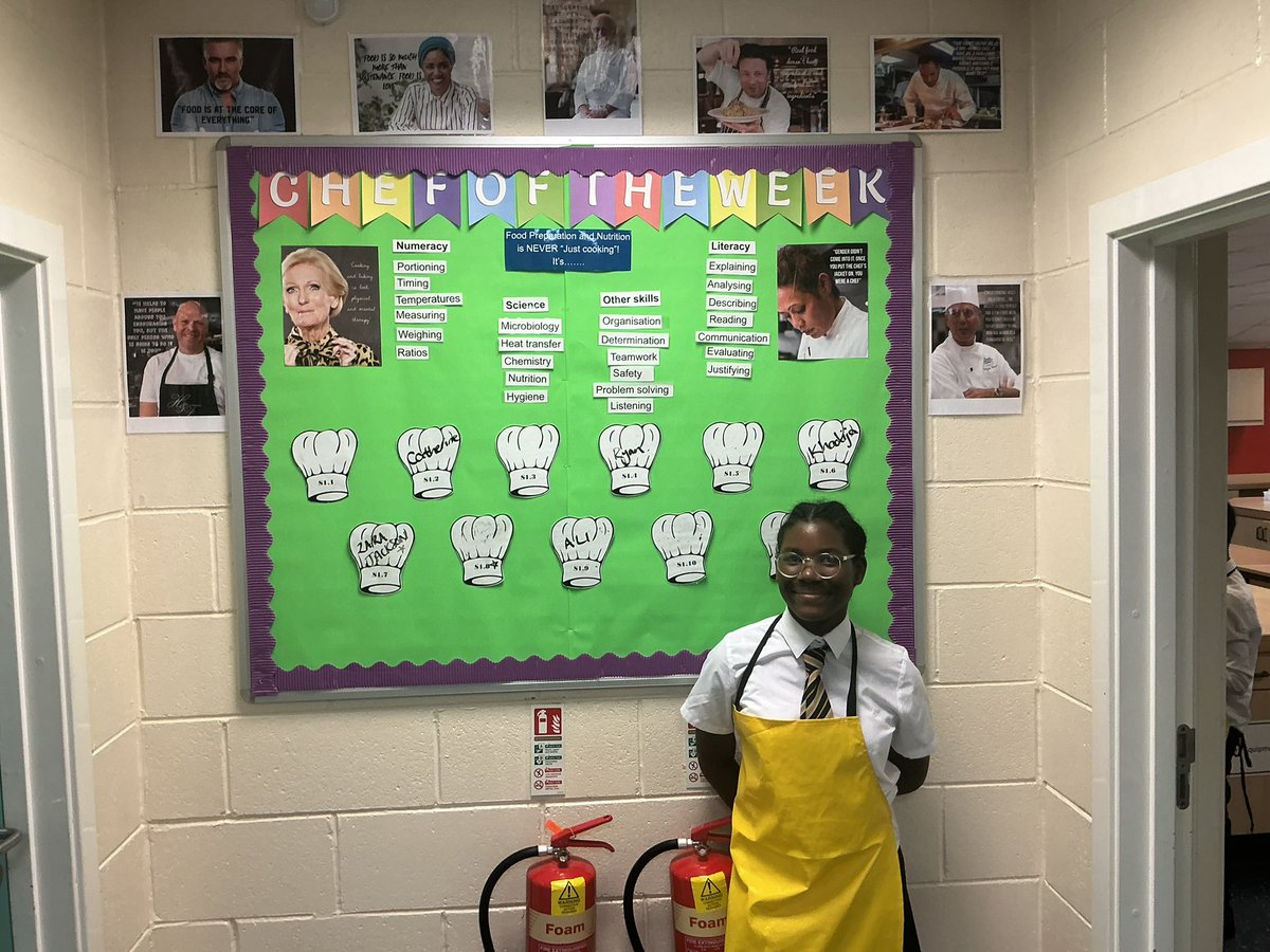 _MrHendry's tweet photo. This week, our fantastic Chef of the Week winners are:
🌟 1.2 Catherine
🌟 1.4 Ryan
🌟 1.9 Ali

Well done S1 👏 @Mr_Henry_STA @StThomasAqSec https://t.co/EORZVWlVAo
