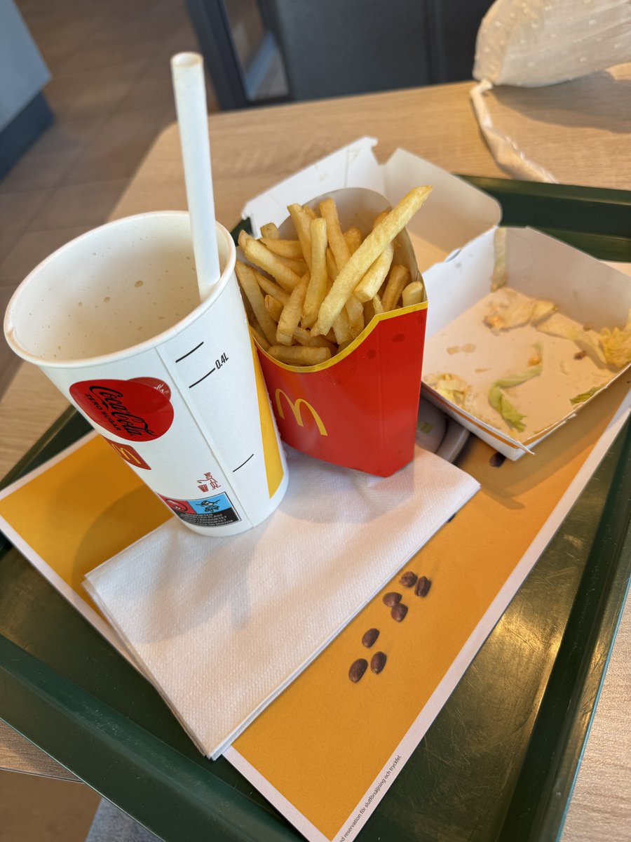 Claes Åkeson tweet media