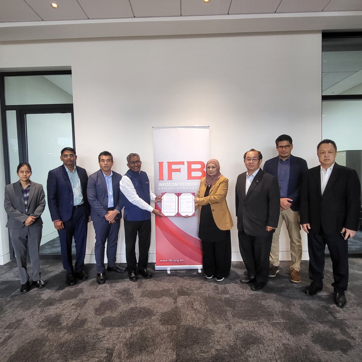 On 03 October 2025, High Commission of India hosted the virtual MoU signing ceremony between Electronics &amp; Computer Software Export Promotion Council (ESC), India and InfoCom Federation Brunei in IT sector.

<a href="/RamuAbbagani/">Abbagani Ramu</a>