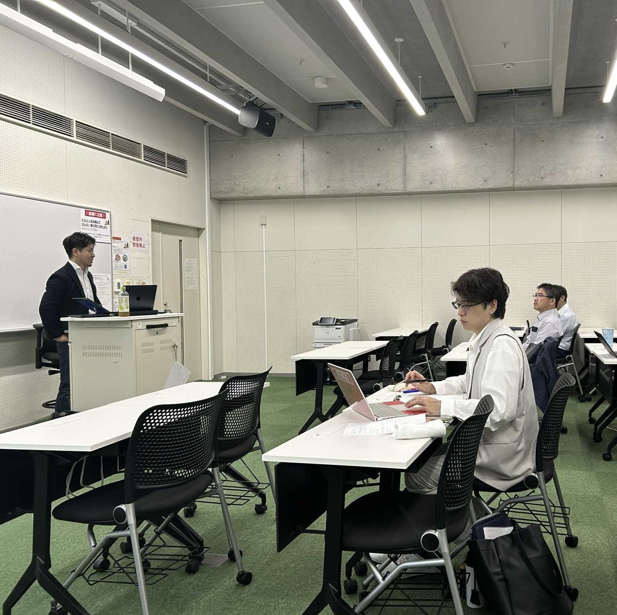 昨晩、立教大学MBA都市マネジメントゼミ講座でゲスト講師をさせていただきました。都市とグリーンインフラ、Spatial AIを活用したWellnessな都市づくり。さらには、海外のドローン事情まで議論が広がりました。