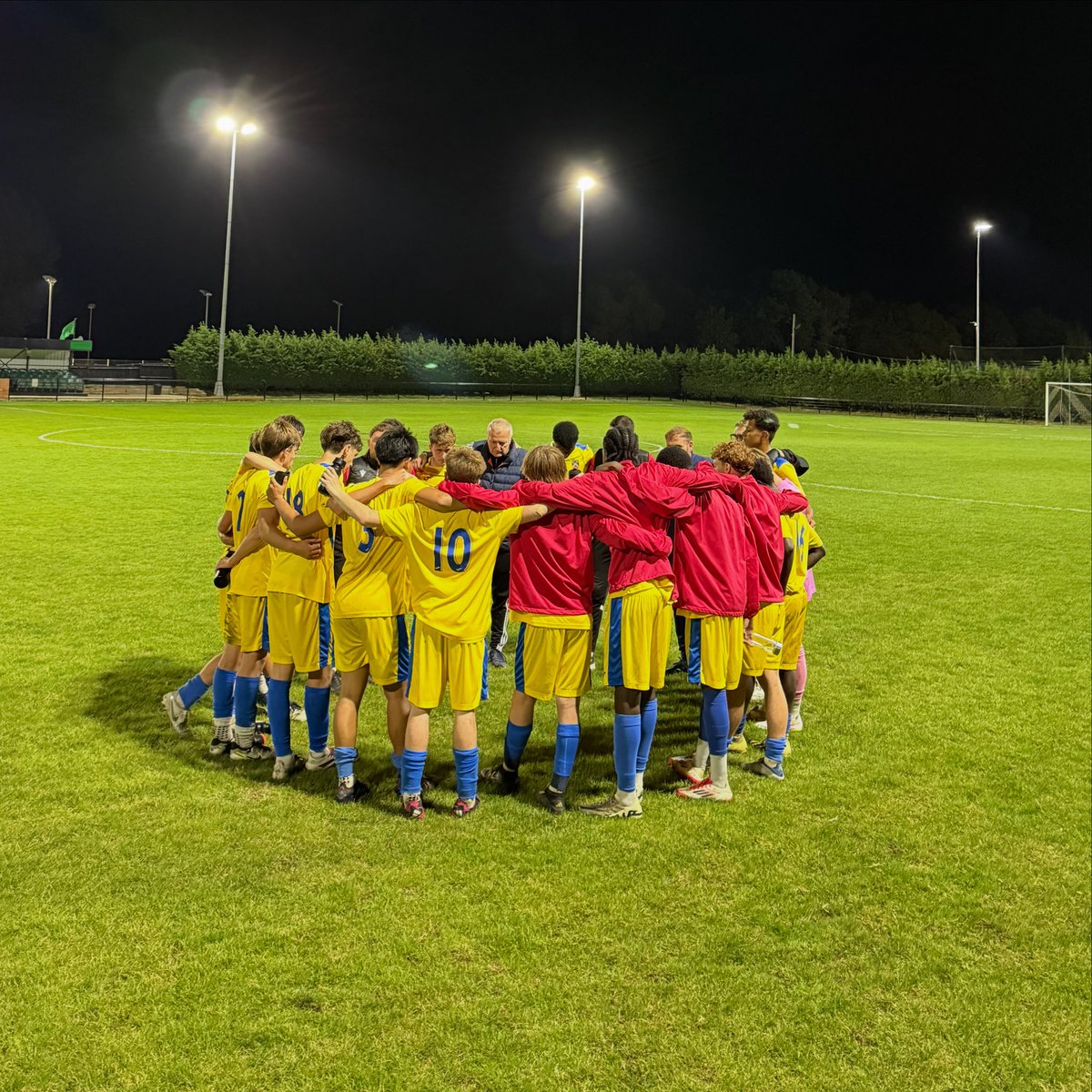 WTFCScholars's tweet image. FA Cup success!🏆🔵🟡🔥 

We beat @AFCDunstable /@varsitynine_edu 2-1 in the @FAYouthCup1415 to reach the THIRD ROUND QUALIFYING for the first time ever! One more win and we could face a professional club in the first round proper! 

#FAYouthCup #MoultonMade #MakingHistory