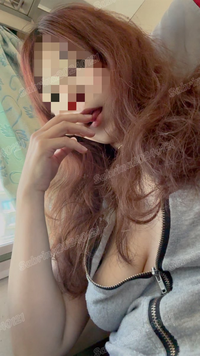 推友提問：「關於他人觀感與羞恥感受，經過多次調教之後，妳是否已經讓妳由 在意/介意 轉變到 無感/不在乎？」

我覺得這分為幾種狀況探討，相同指令、進階
指令、許久沒做的指令等等，以及不同的地點和人

用比較簡單的舉例
✔️相同指令>在公園翻開狗奶露出