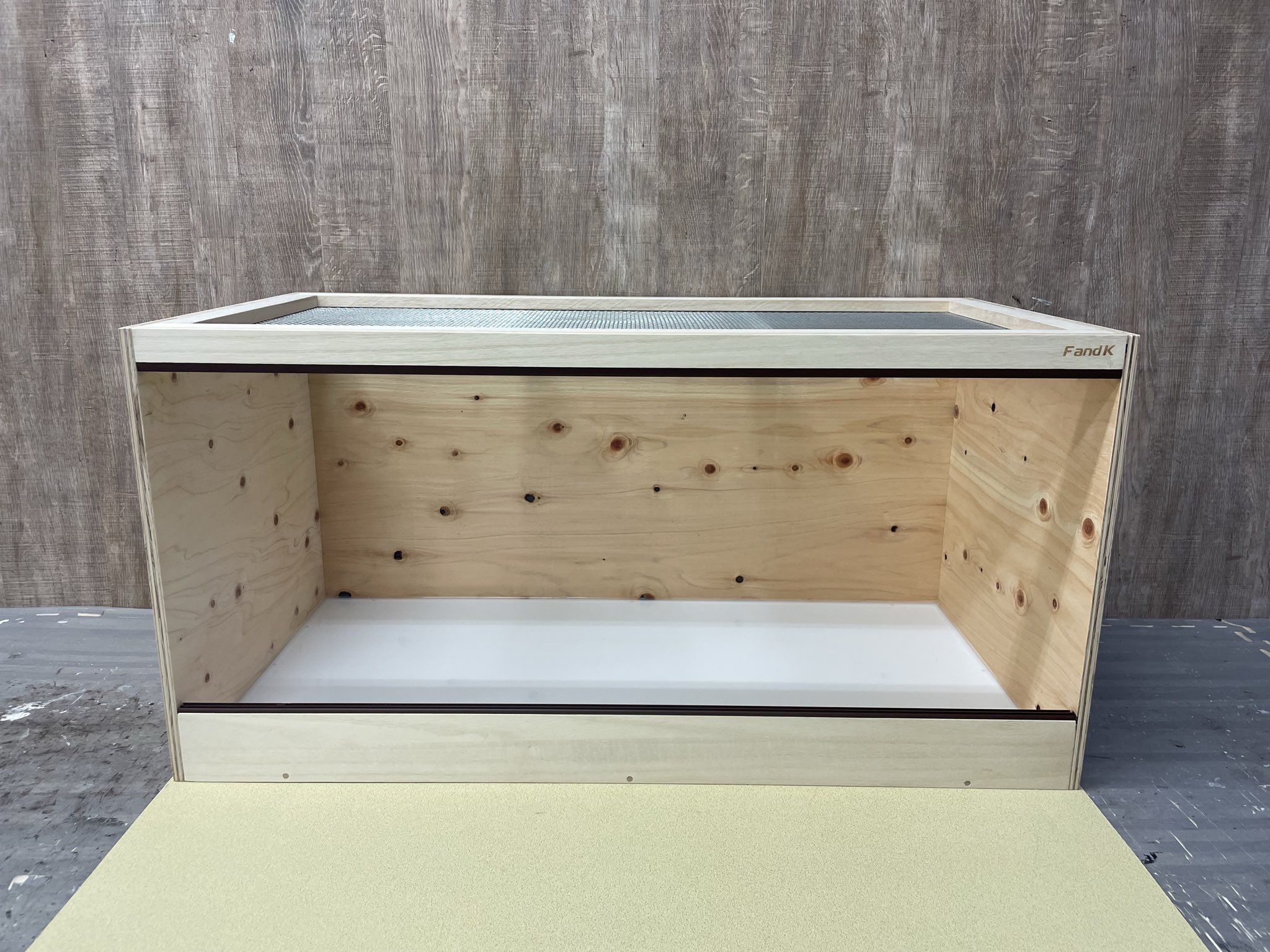 ＦandＫ爬虫類木製ケージ　スタンダード防水仕様　600×400×400 FandK爬虫類木製ケージ スタンダード防水仕様 600×450×450