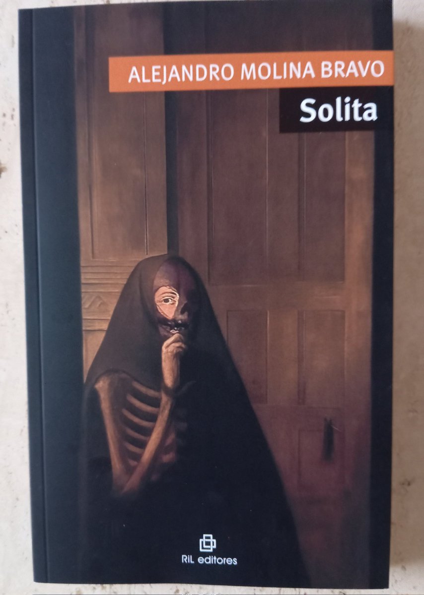 Ayer en la presentación del libro De <a href="/AlejandroMBravo/">Alejandro Molina Bravo</a>  en la <a href="/libreriaderivas/">Librería Derivas</a>.
Junto con <a href="/eltarrodeheno/">El Tarro de Heno</a> que hizo de maestro de ceremonias.
Es un libro pequeño de pocas páginas 
cuya lectura enlaza con verdades transcendentes. Se lee rápido o quizás no tanto.
Un placer leerte. ❤️