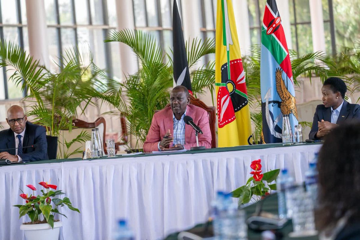 DrRonohpaul's tweet photo. Convened by H.E. President @WilliamsRuto, I joined fellow Principal Secretaries at @StateHouseKenya for a strategic session on the nationwide rollout of the @NYOTA_Kenya business support programme. 
@citizentvkenya
@moyasa_ke
@fikirini_jacobs
@koske_felix @ray_omollo @MyGovKe https://t.co/4IOq5xyfZJ