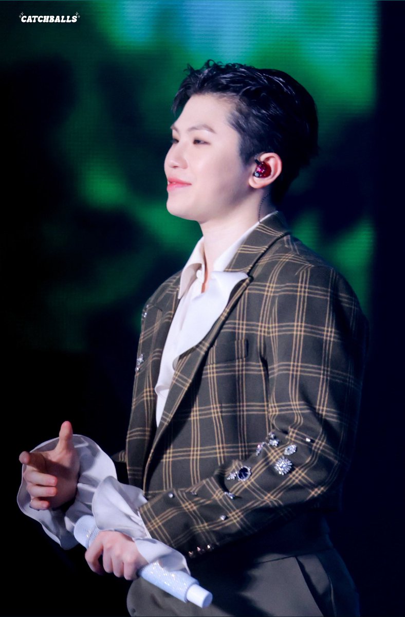 Catchballs57237's tweet photo. 241130 RIGHT HERE IN NAGOYA

D-527

#세븐틴 #우지 #이지훈 
#SEVENTEEN #WOOZI #ウジ
#李知勳 https://t.co/GjSNMlhQOe