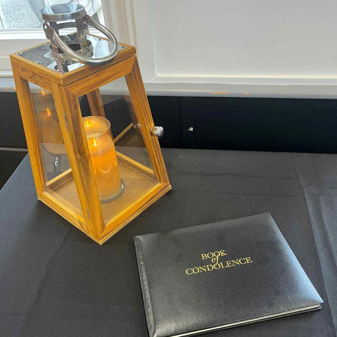 As a mark of respect for the victims of the horrific attack at Heaton Park Synagogue a Book of Condolence has been opened for those who wish to pay their respects at the Civic Centre in Swinton and also Broughton Hub. <a href="/salford_mayor/">SalfordMayor</a> <a href="/StephenYoung74/">Stephen Young</a>