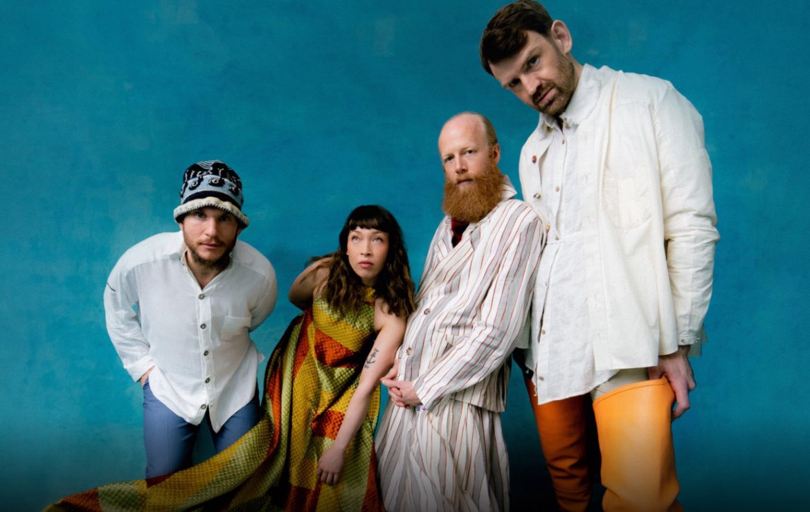 SWEDISH funsters <a href="/LittleDragon/">little dragon</a> have a new track and that's part of 2 wonderful hours of funk and soul on The Get Down on raindropradio.com tonight. DJ Ade Arkley is back at 5pm UK, also with a FANTASTIC new single by Rachel from Tooting, otherwise known as <a href="/raye/">RAYE</a>. Laterzz.