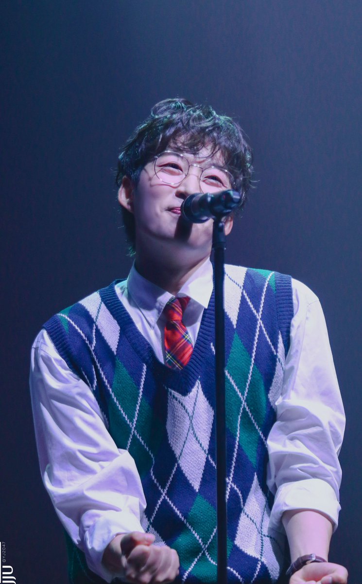 yj2047's tweet photo. 250927 트루스토리 
이동연 마일로

하얀 건반 빗소리가 좋았어 https://t.co/Opq7Tm6MaT