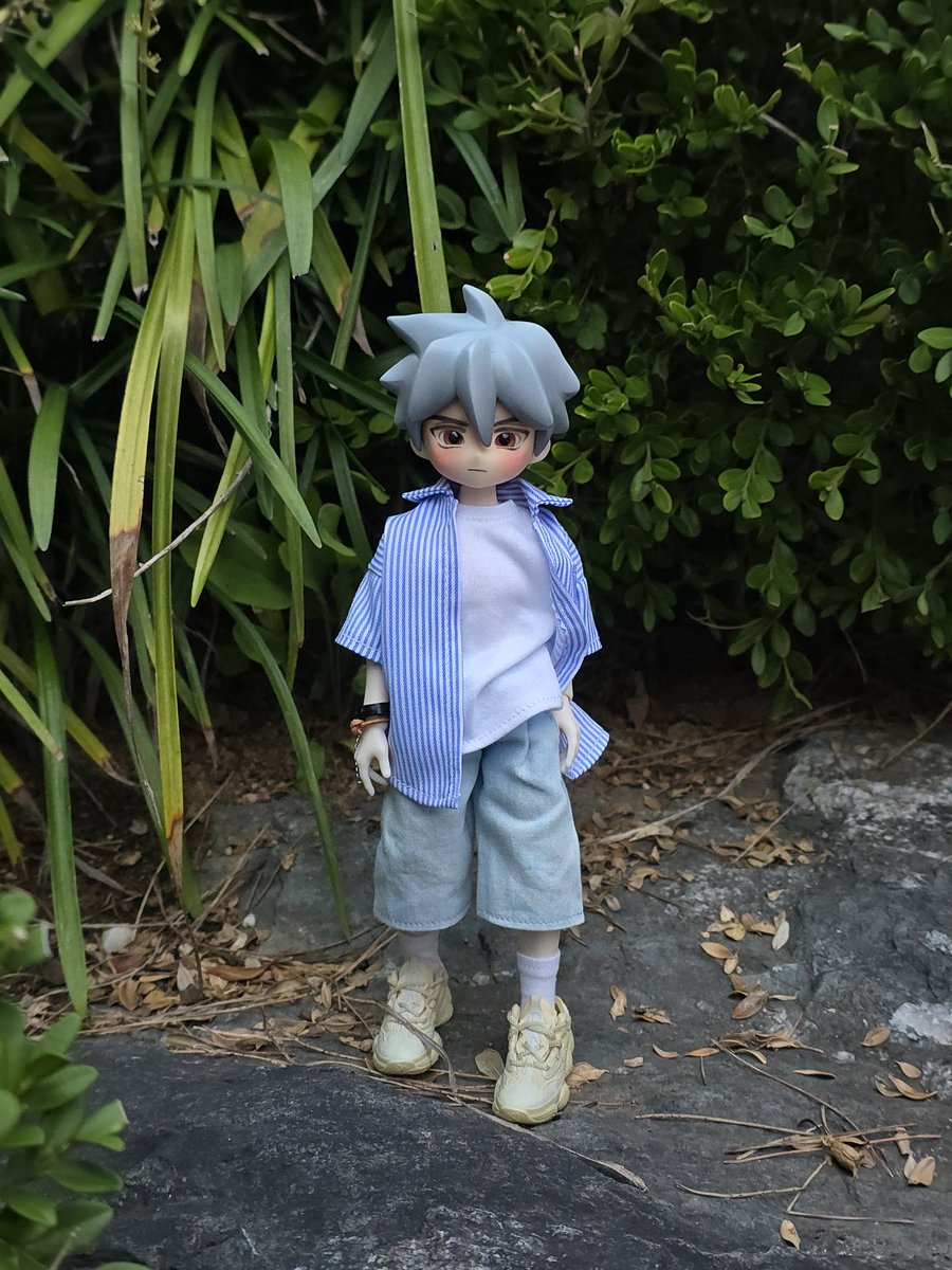 안구 갈아껴줬는데 아니메 안구가 잘어울리긴한데...