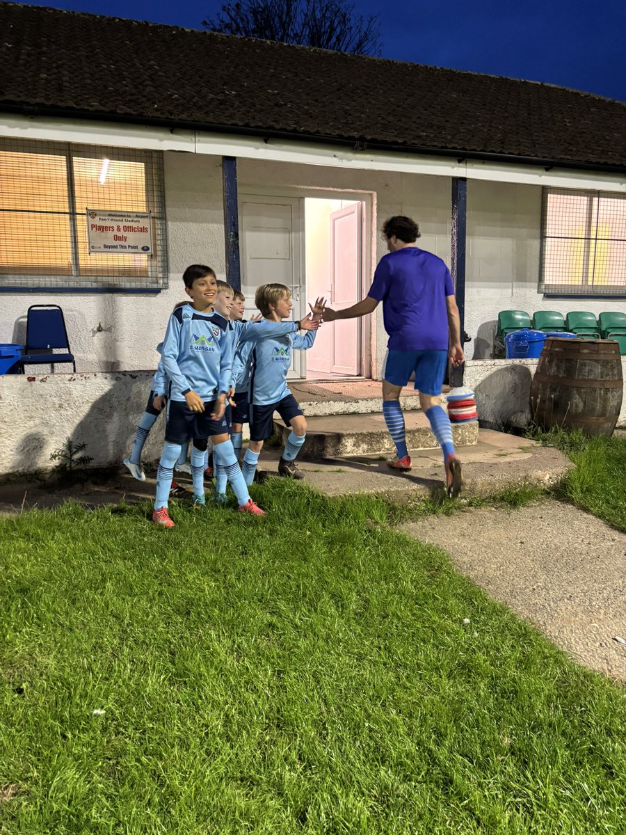 AbergavennyTFC's tweet photo. Last Friday, we had the absolute privilege of welcoming the Abergavenny Rhinos  Under 11’s as our official matchday mascots! 🤩🦏
The team brought fantastic energy and spirit, and it was clear they had a brilliant time. Thank you for coming! 👏✨ https://t.co/UznT8UtRp7