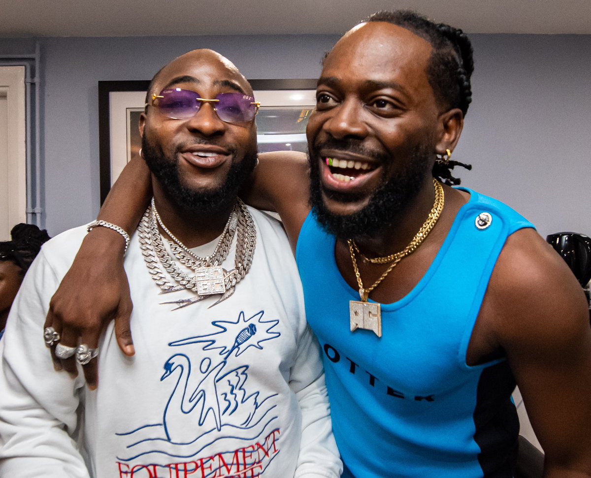 Adejoh03's tweet photo. Adekunle Gold & Davido link up on “Only God Can Save Me.”
#ฝนตก (Disqualified Faith Eric Chelle #TaylorSwift ) #BankWithZenith GM CT #UltraStunningAndUltraSmart )
Khaid And Ayo Maff Tame Impala Celine Dion Marcelo Pepper https://t.co/BpKHgSeBYt