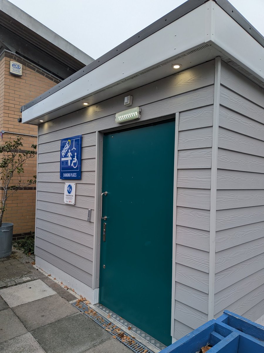 Clare Lucas tweet media