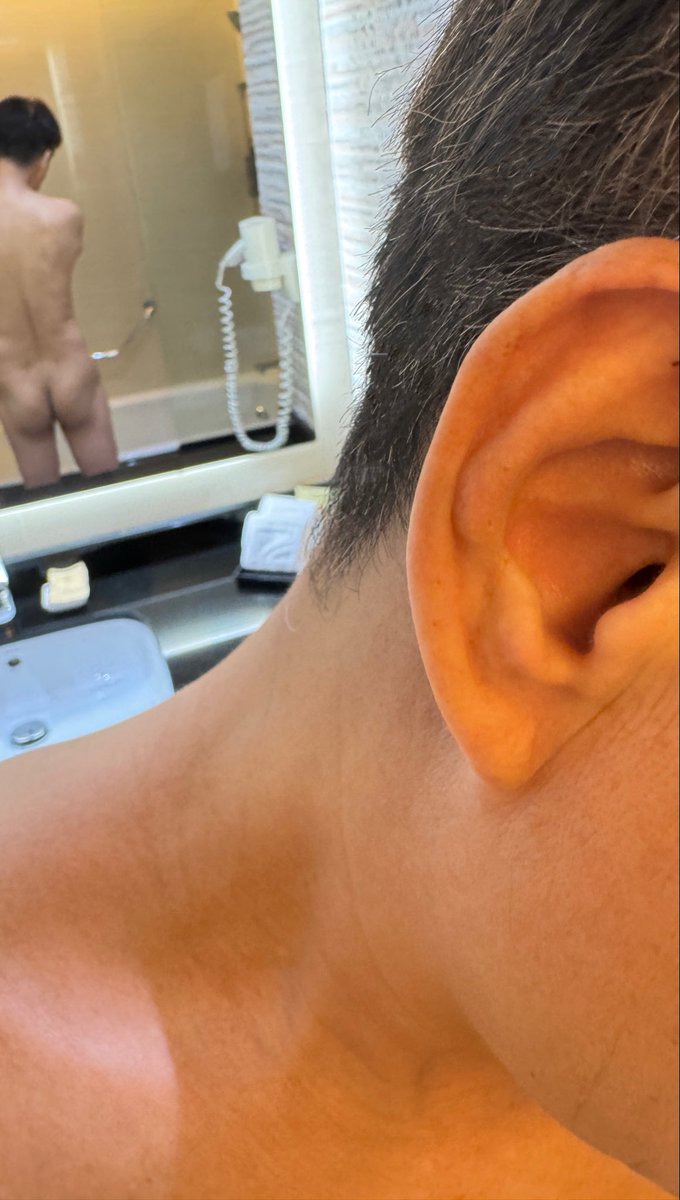 飯店大浴鏡的另類用途？🙈