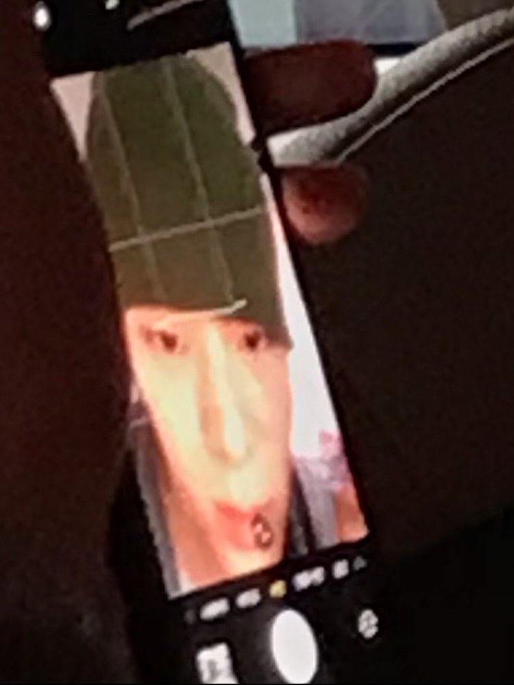 ジュンミン個人インスタアカウントオープン

instagram.com/jmyni?igsh=dzd…

#WHIB #휘브 #フィブ
#KIMJUNMIN #김준민 #キムジュンミン