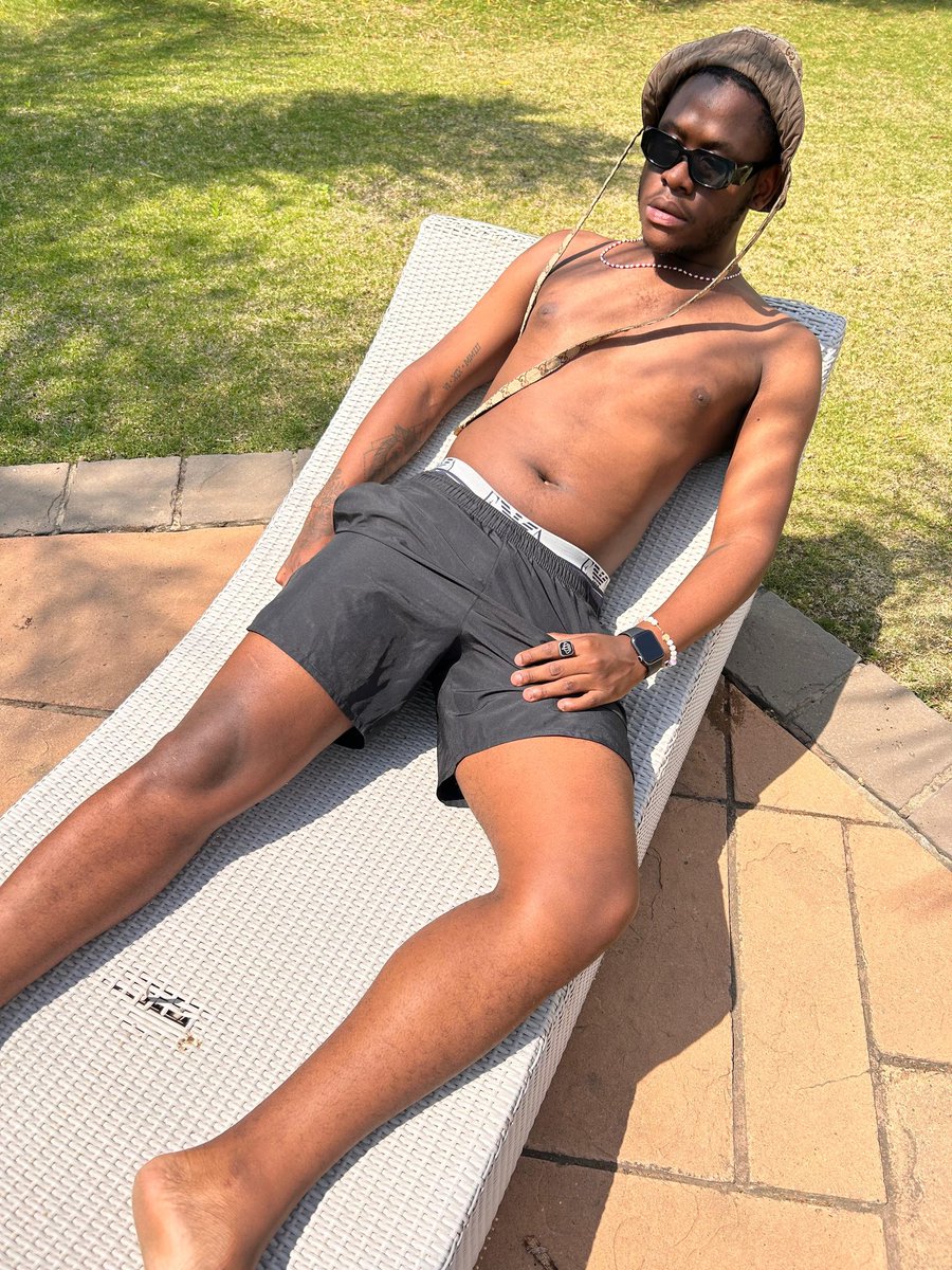 BoujeeThabo's tweet photo. Sunny day ☀️❤️💯

#baddeest #bougie #sandton #fyp #trend #x #gossipgossipgossip South https://t.co/DgUrC2YKxo