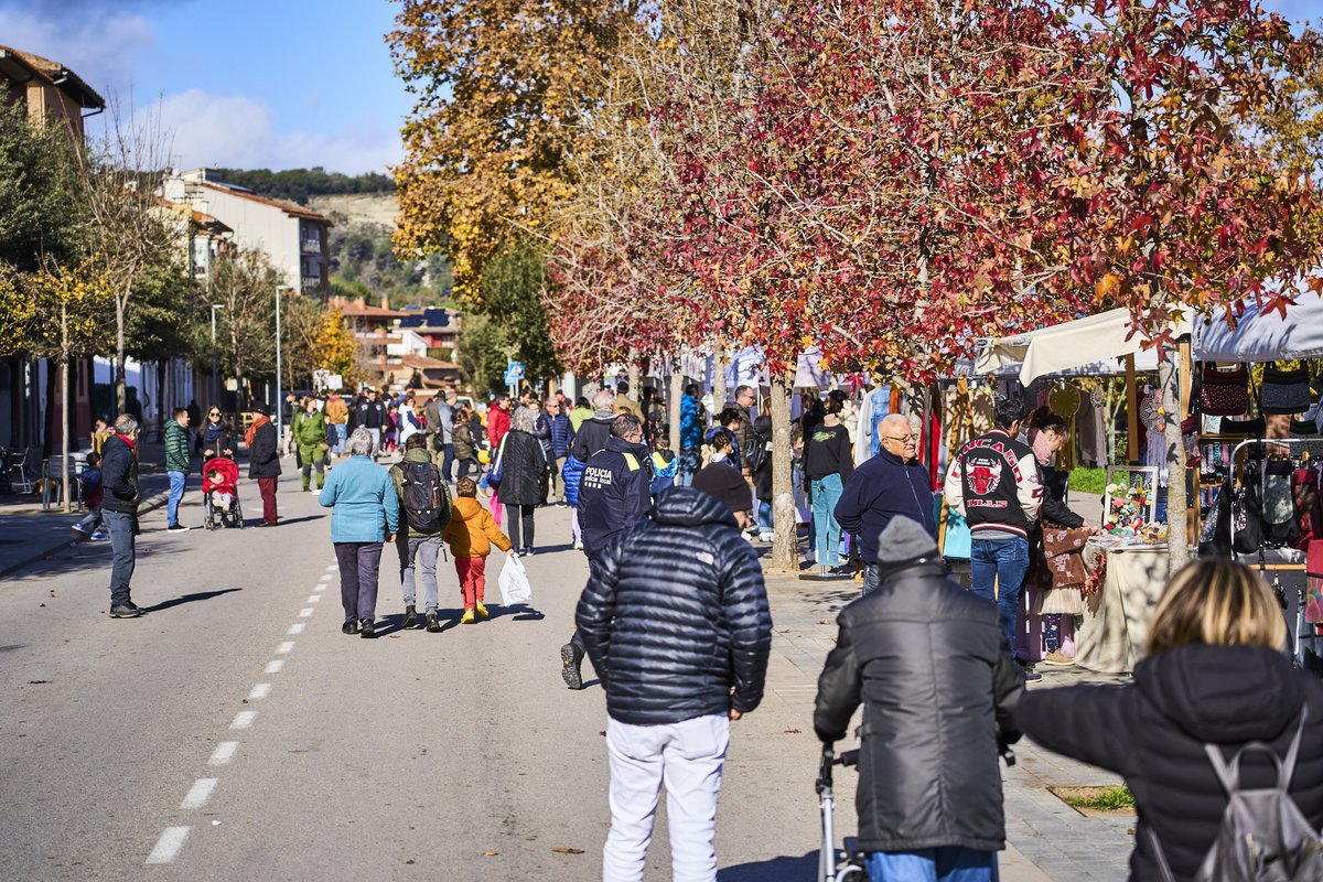 🎲 Vols tenir parada a la Fira JocJoc de Tona?

📝 Ja s’ha obert el període d’inscripcions per a paradistes de jocs, artesania i activitats lúdiques.

Inscriu-te fins al 15 de novembre!

🔗 Més informació a bit.ly/inscripcionsfi…