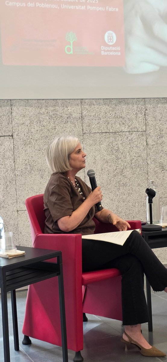 <a href="/FJavierAyuso/">Javier Ayuso</a> <a href="/Pilarlimon/">Pilar Limón Naharro</a> señala que «la comunicación de emergencia empieza mucho antes que la propia emergencia, creando cultura de la prevención y haciendo comunicación de riesgo».