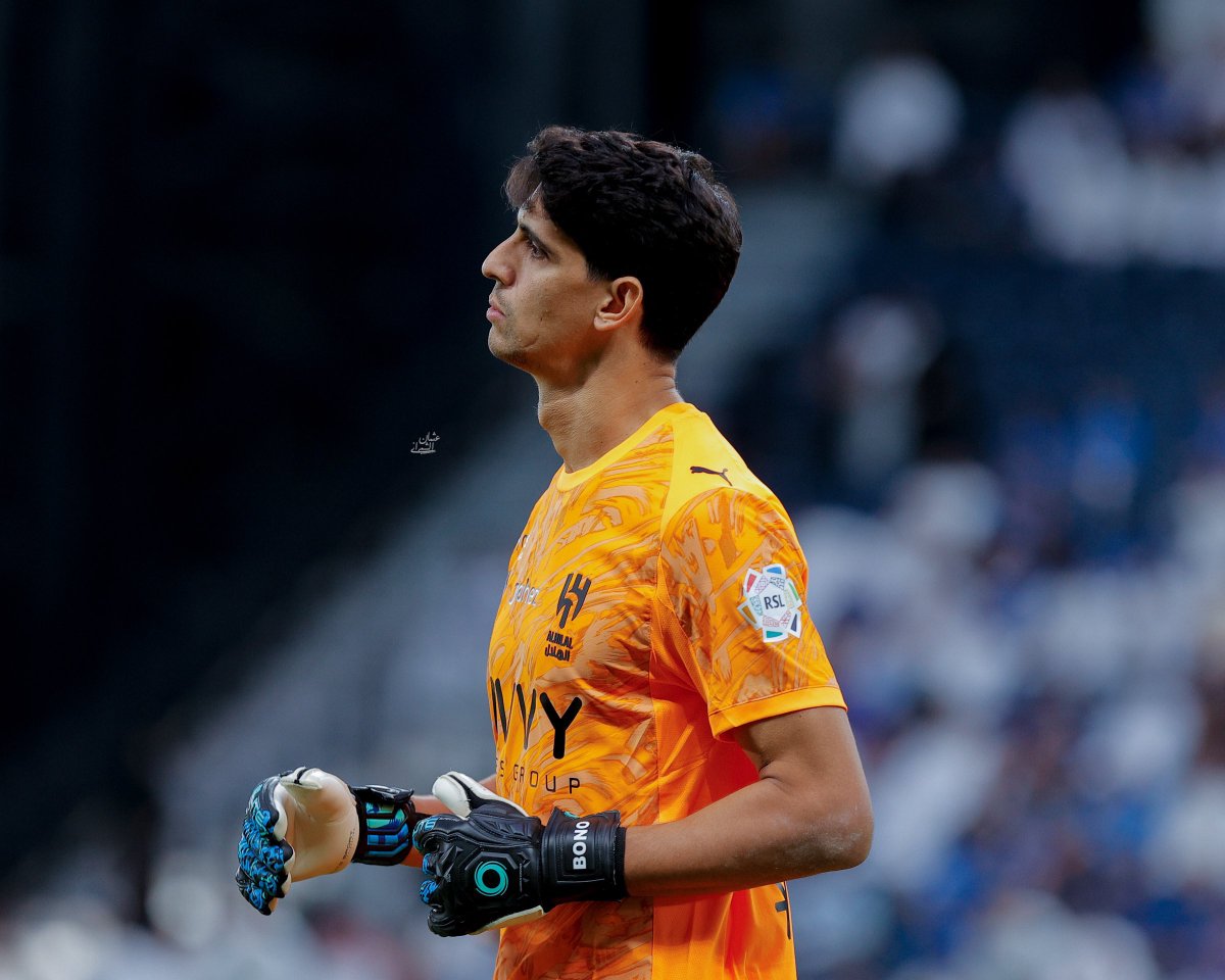 🚨عــاجــل - الشرق الأوسط |

الهلال يقترب من تجديد عقد 'ياسين بونو' لمدة موسمين 💙✍️