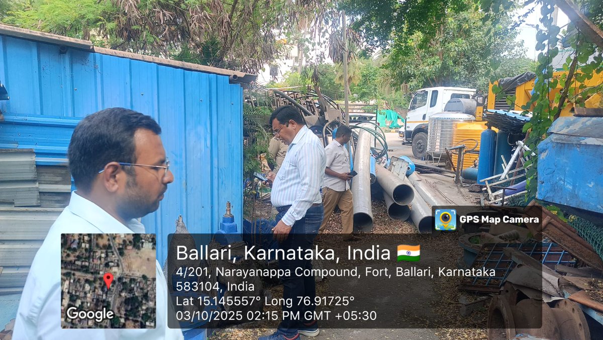 Comm_Ballari's tweet photo. Commissioner visited and inspected the store  at fort area. https://t.co/k6fKUme5fy