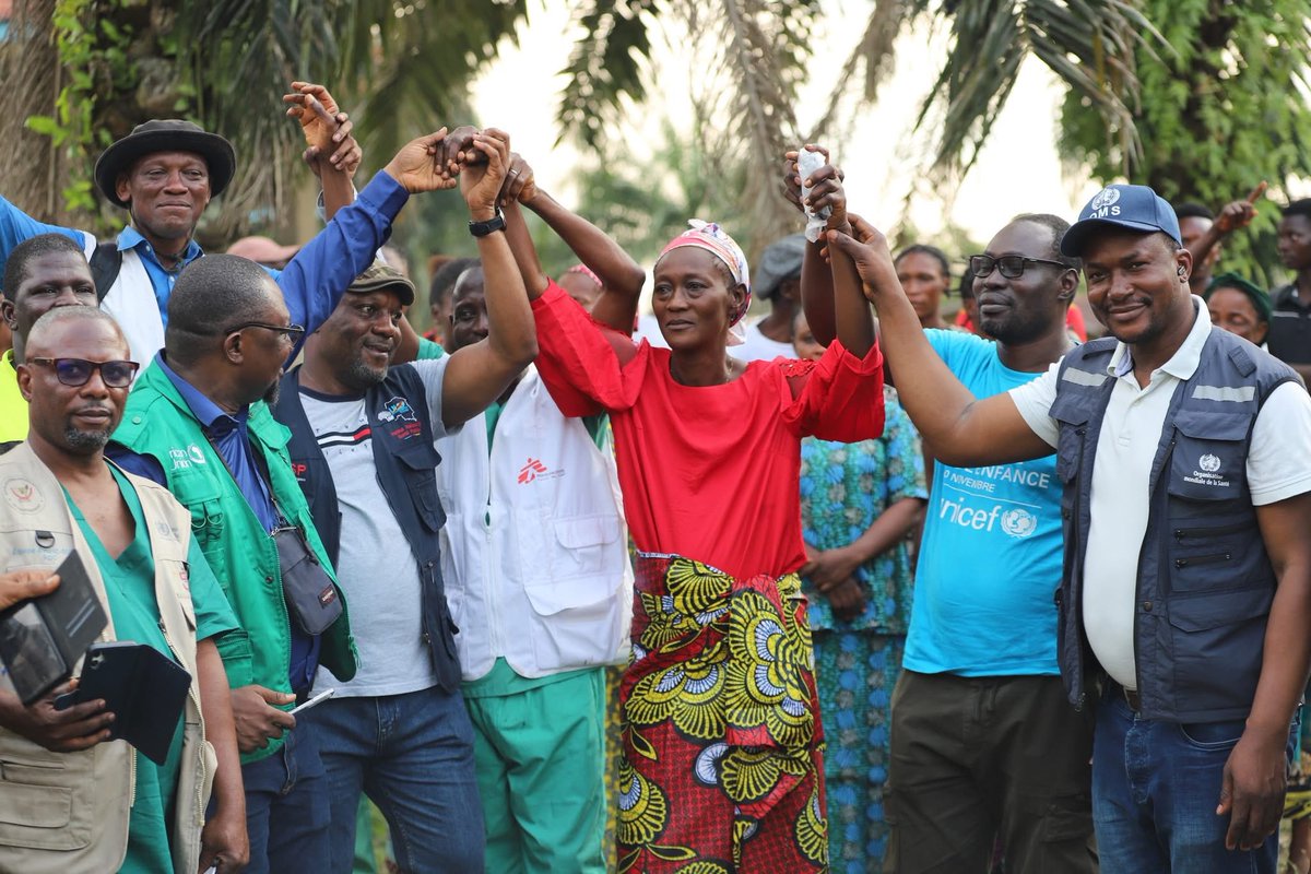 « On peut survivre à Ebola » – L’histoire inspirante de Marie Jeanne, infirmière-accoucheuse à Bulape🇨🇩 

En première ligne pour soigner les autres, Marie Jeanne Kadima  devient, elle-même, patiente… et contracte la maladie à virus #Ebola. 

Grâce à une prise en charge adéquate,