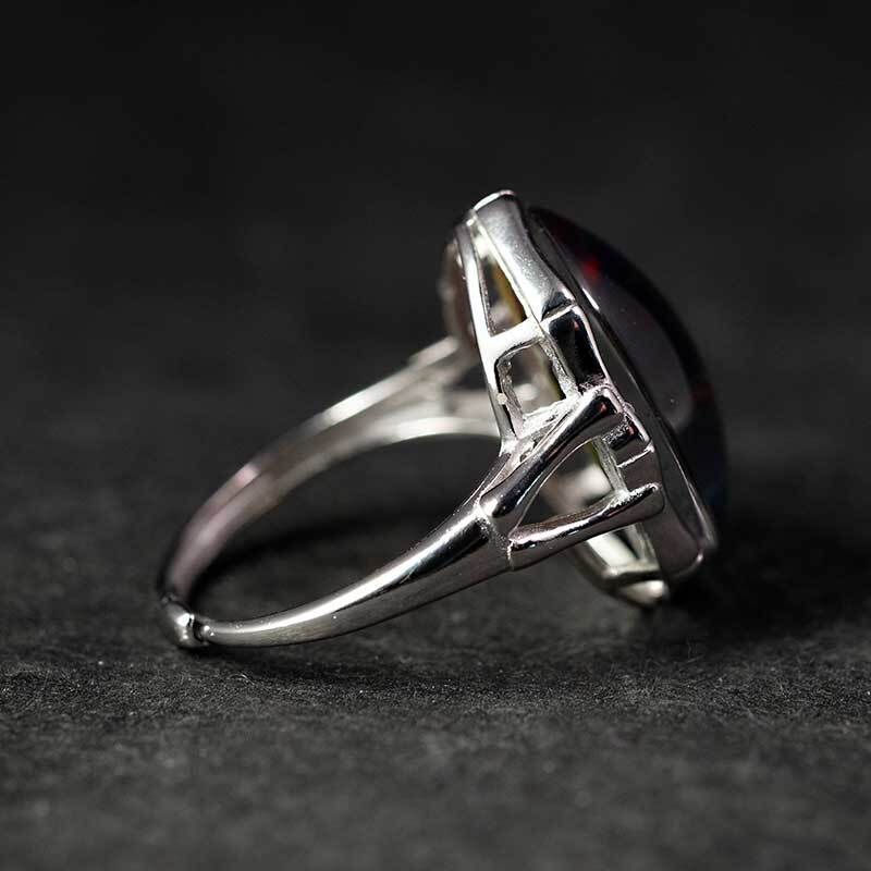 artbydaan's tweet photo. ✨ Statement piece alert: zilveren ring ‘Emerald Flame’ met een unieke handgeschilderde steen in metallicgroen & rood. Verstelbaar van maat 17 t/m 19 – 100% uniek!
👉 https://t.co/3Ufo4GB9rM
Delen = waarderen 💍
#sieraden #handgemaakt #EmeraldFlame #artbydaan https://t.co/glzzycHP6x