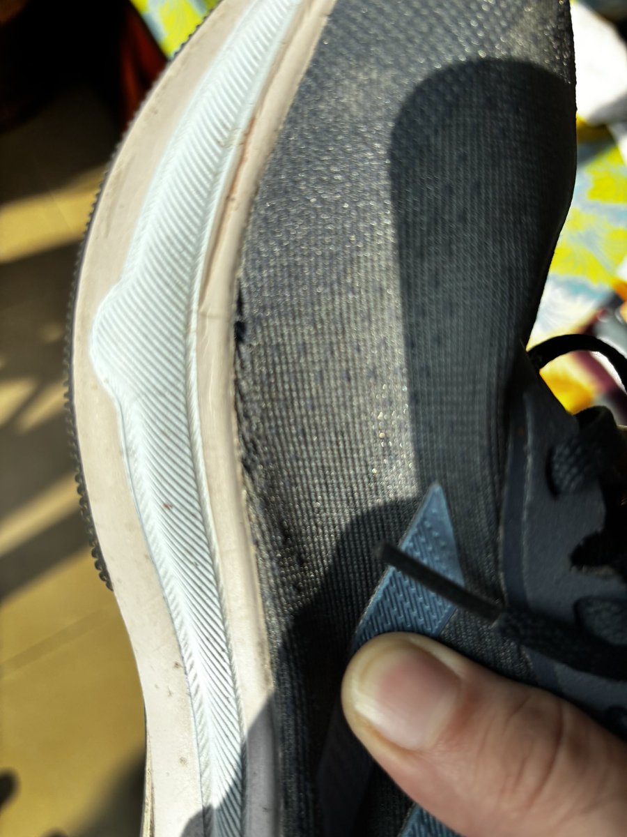 suyashvikram's tweet photo. @adidas @adidasrunning Poor quality running shoes Responce S, no value for money, in just 5 months condition is pathetic. Store guys made false promises. https://t.co/vrNxHCpMpN