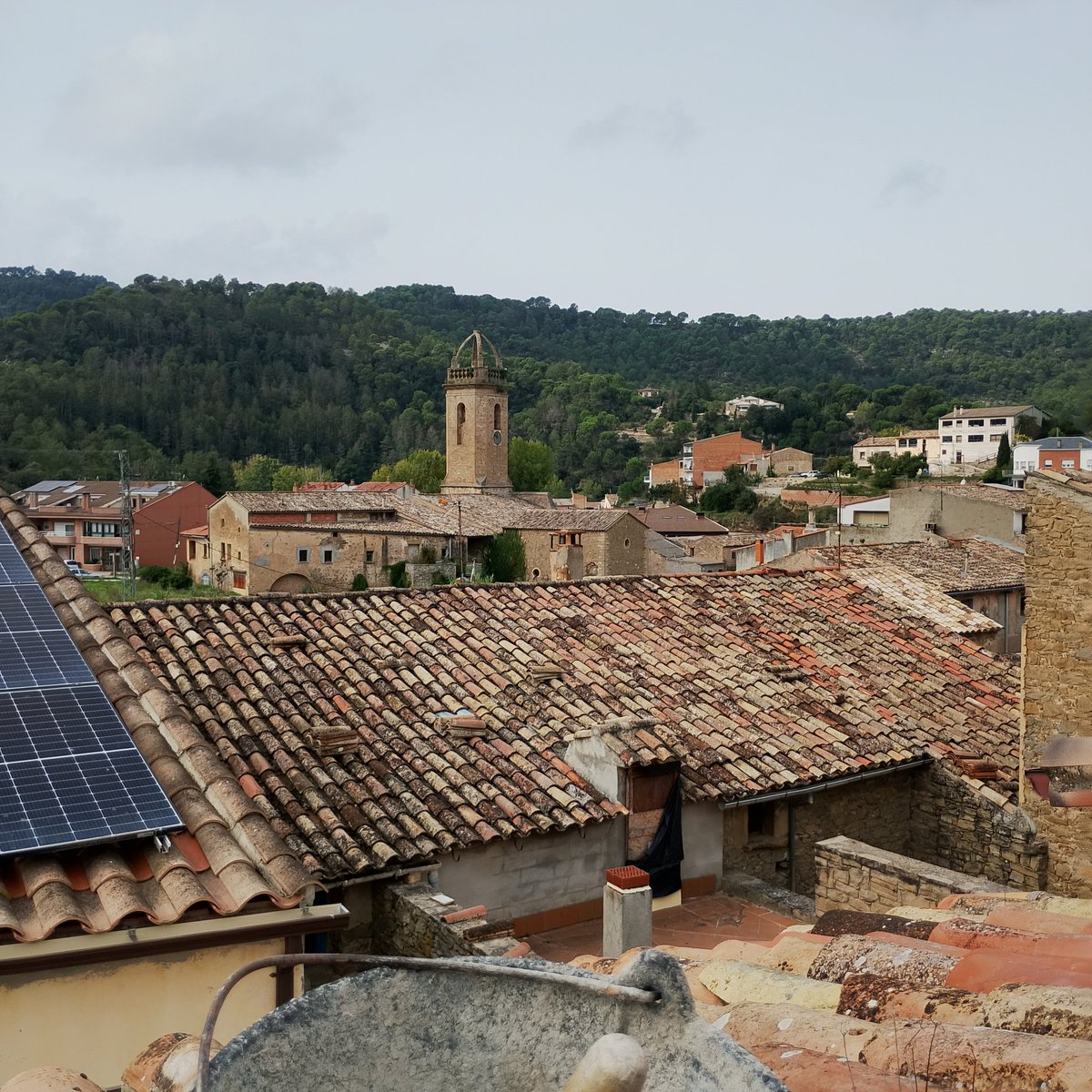 xavixarnego's tweet image. Bon divendres! des de Monistrol de Calders.👷