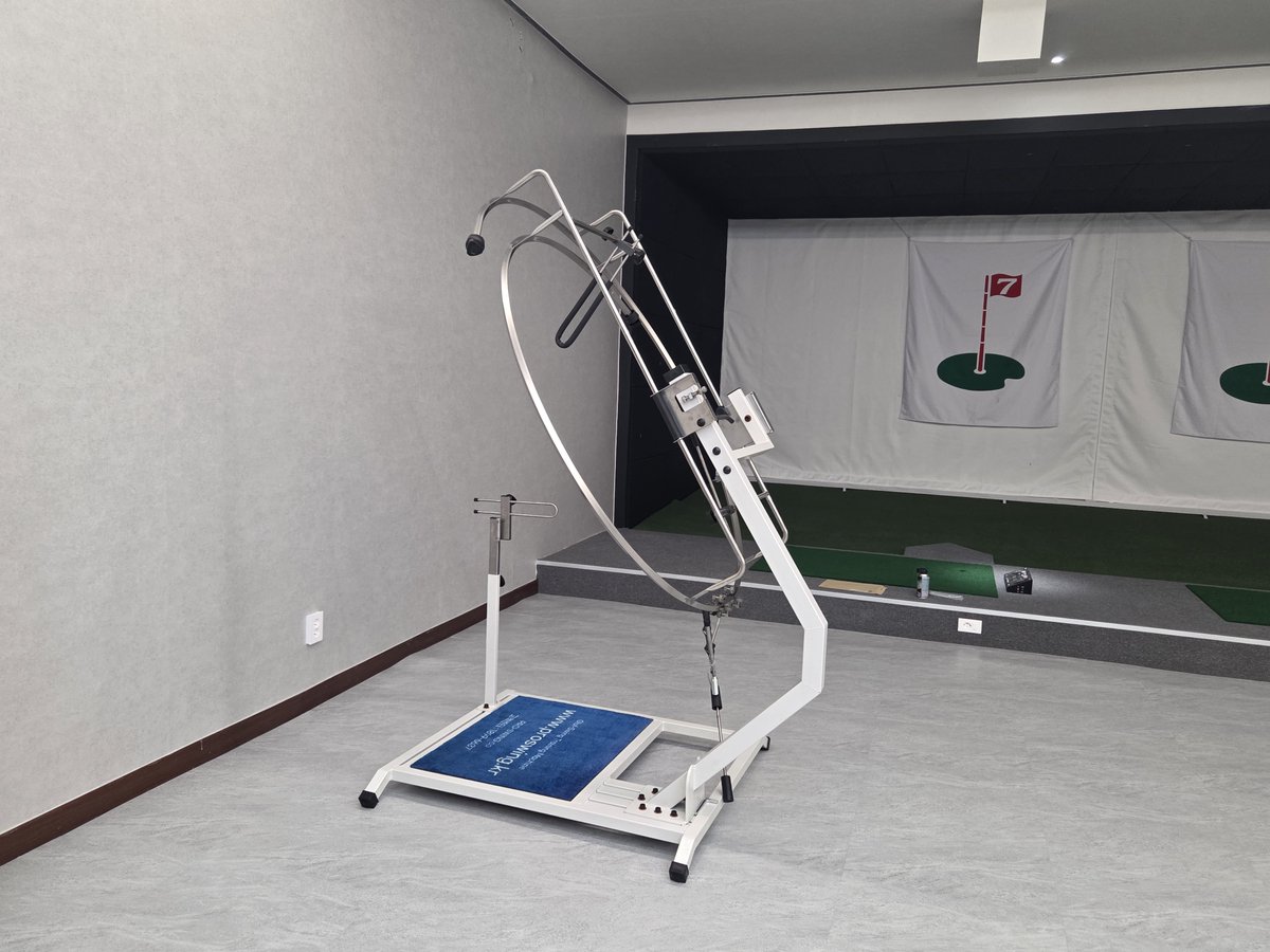 Proswing_Inc's tweet image. 강원도 횡성볼링장 2층에 새롭게 오픈한 팍스골프아카데미~
올바른 스윙궤도를 #프로스윙204 #스윙플레인2.0 설치하였습니다.

제품문의:1899-6637
proswing.kr
#골프연습머신 제조: 프로스윙

#원형골프연습기구 #골프스윙궤도 #골프스윙자세 #골프레슨기구 #골프머신 #골프궤도교정용품
