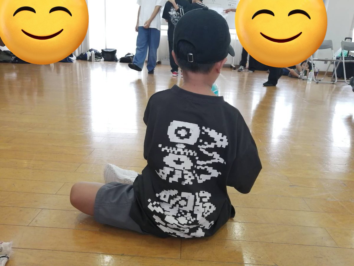 chanyamaINK tweet media