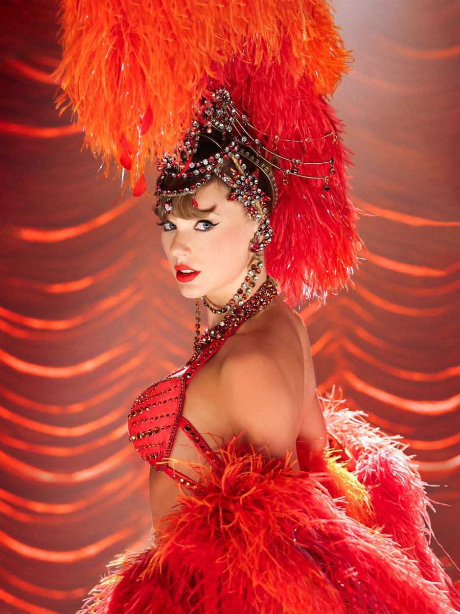 Su nueva era 🤩 🤩 🧡 🧡

#TSTheLifeofaShowgirl